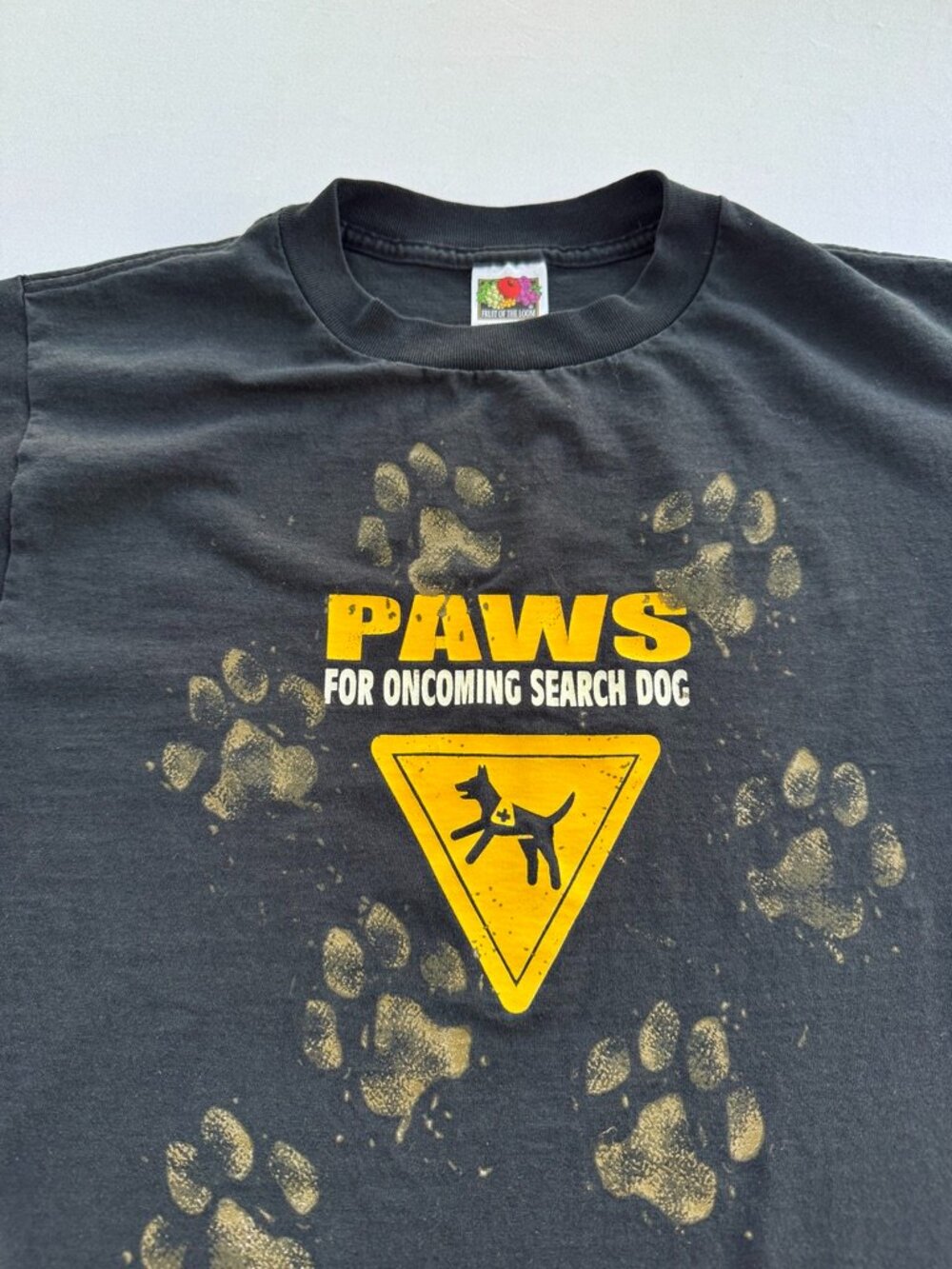 Vintage PAWS For Oncoming Search Dog Graphic Tee, Fruit of the Loom BEST, M